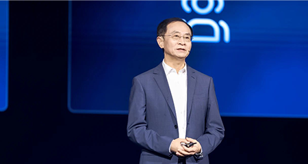 2025飞书未来无限大会｜张文中提出AI零售与稳定币的无限可能